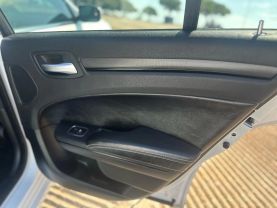 2013 CHRYSLER 300 SEDAN V6, 3.6 LITER 300S SEDAN 4D