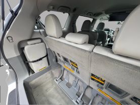 2013 TOYOTA SIENNA VAN V6, 3.5 LITER XLE MINIVAN 4D