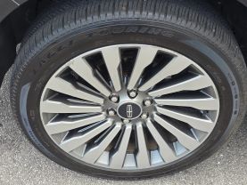 2019 Lincoln Navigatorreserve Sport Utility 4d - Image 34