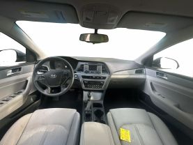 2016 HYUNDAI SONATA HYBRID SEDAN 4-CYL, HYBRID, 2.0 LITER SE SEDAN 4D