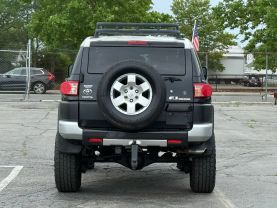 2007 TOYOTA FJ CRUISER SUV V6, 4.0 LITER SPORT UTILITY 2D