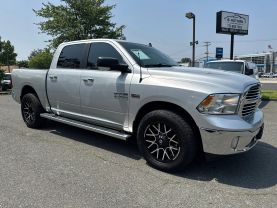 2016 RAM 1500 CREW CAB
