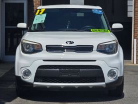 2017 Kia Soul+ Wagon 4d - Image 3