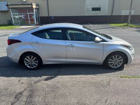 2016 HYUNDAI ELANTRA SEDAN 4-CYL, 1.8 LITER SE SEDAN 4D
