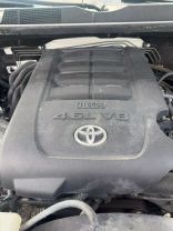 2017 TOYOTA TUNDRA CREWMAX PICKUP V8, 4.6 LITER SR5 PICKUP 4D 5 1/2 FT
