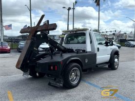 2006 Ford F450 Super Duty Regular Cab & Chassis - Image 7