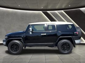 2012 TOYOTA FJ CRUISER SUV V6, 4.0 LITER SPORT UTILITY 2D