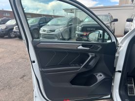 2022 VOLKSWAGEN TIGUAN SUV 4-CYL, TURBO, 2.0 LITER SEL R-LINE 4MOTION SPORT UTILITY 4D