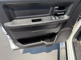 2014 RAM 1500 CREW CAB PICKUP V8, HEMI, 5.7 LITER TRADESMAN PICKUP 4D 6 1/3 FT