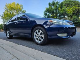 2005 TOYOTA CAMRY XLE SEDAN 4D
