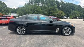 2019 Kia Stinger - Image 3