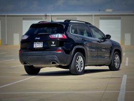 2022 JEEP CHEROKEE SUV V6, 3.2 LITER LATITUDE LUX SPORT UTILITY 4D