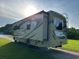 Used 2019 THOR MOTOR COACH WINDSPORT - - 29M - LA Auto Star located in Virginia Beach, VA
