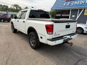 2015 Nissan Titan Crew Cab - Image 8
