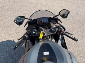 2025 KAWASAKI ZX636KSFAL NINJA ZX-6R SPORTBIKES - -