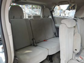 2014 TOYOTA SIENNA