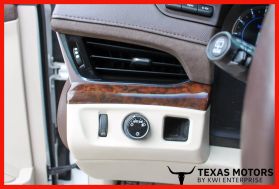 2017 CADILLAC ESCALADE SUV V8, 6.2 LITER LUXURY SPORT UTILITY 4D
