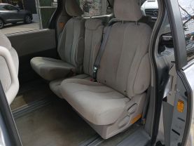 2014 TOYOTA SIENNA