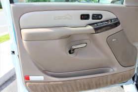 2001 GMC YUKON SUV V8, 6.0 LITER DENALI SPORT UTILITY 4D