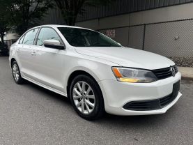 2013 VOLKSWAGEN JETTA SEDAN 5-CYL, PZEV, 2.5 LITER 2.5L SE SEDAN 4D