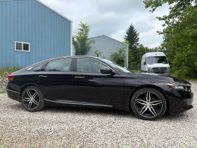 2021 HONDA ACCORD SEDAN 4-CYL, VTEC, TURBO, 2.0 LITER TOURING SEDAN 4D at T&T Repairables - used car dealership in Spencer, Indiana.