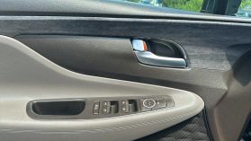 2019 Hyundai Santa Fe - Image 11