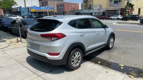 2017 HYUNDAI TUCSON SUV 4-CYL, 2.0 LITER SE SPORT UTILITY 4D