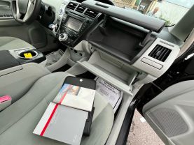 2012 TOYOTA PRIUS V