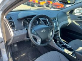 2013 HYUNDAI SONATA SEDAN 4-CYL, 2.4 LITER GLS SEDAN 4D