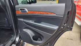 2011 JEEP GRAND CHEROKEE SUV V8, 5.7 LITER LIMITED SPORT UTILITY 4D