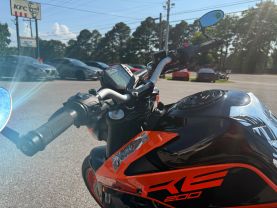 2023 KTM 200 DUKE SPORTBIKES - -