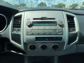 2011 TOYOTA TACOMA DOUBLE CAB PICKUP V6, 4.0 LITER PRERUNNER PICKUP 4D 5 FT