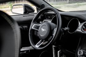 2015 Ford Mustang - Image 19