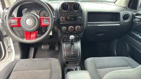 2012 Jeep Compass - Image 16