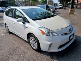 2013 TOYOTA PRIUS V