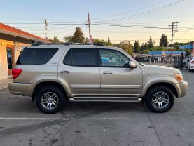 2005 TOYOTA SEQUOIA
