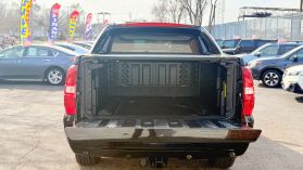 2013 Chevrolet Avalanche - Image 19
