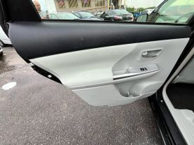 2012 TOYOTA PRIUS V