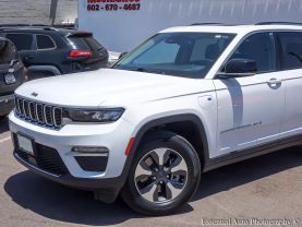 -2023 Jeep Grand Cherokee 4xe - Image 2
