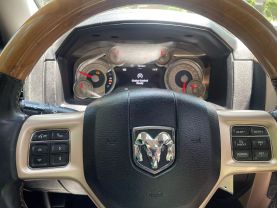 2014 RAM 1500 CREW CAB PICKUP V8, HEMI, 5.7 LITER LARAMIE LONGHORN PICKUP 4D 5 1/2 FT