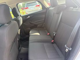 2017 FORD FOCUS HATCHBACK 4-CYL, FLEX FUEL, 2.0L SE HATCHBACK 4D
