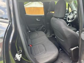 2021 Jeep Renegade - Image 11