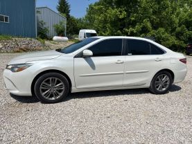 2017 TOYOTA CAMRY SEDAN 4-CYL, 2.5 LITER SE SEDAN 4D at T&T Repairables - used car dealership in Spencer, Indiana.