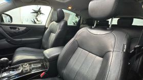 2016 INFINITI QX70