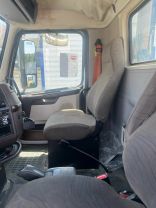 2017 VOLVO COMMERCIAL VNL