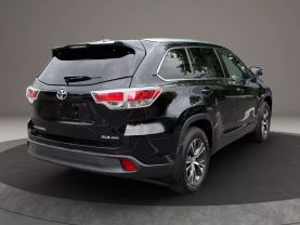 2016 Toyota Highlander - Image 19