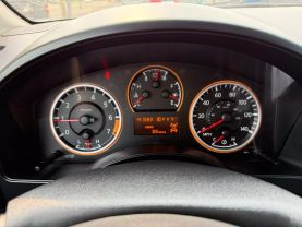 2015 Nissan Titan Crew Cab - Image 14
