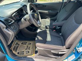 2021 CHEVROLET SPARK HATCHBACK 4-CYL, ECOTEC, 1.4 LITER 1LT HATCHBACK 4D at T&T Repairables - used car dealership in Spencer, Indiana.