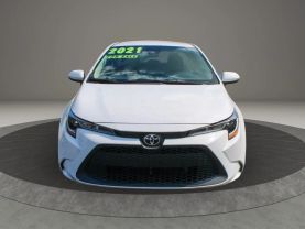 2021 Toyota Corolla - Image 3