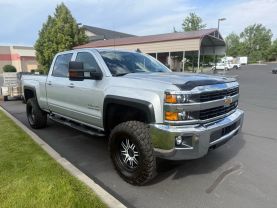 2017 CHEVROLET SILVERADO 3500 HD CREW CAB PICKUP V8, FLEX FUEL, 6.0 LITER LT PICKUP 4D 8 FT